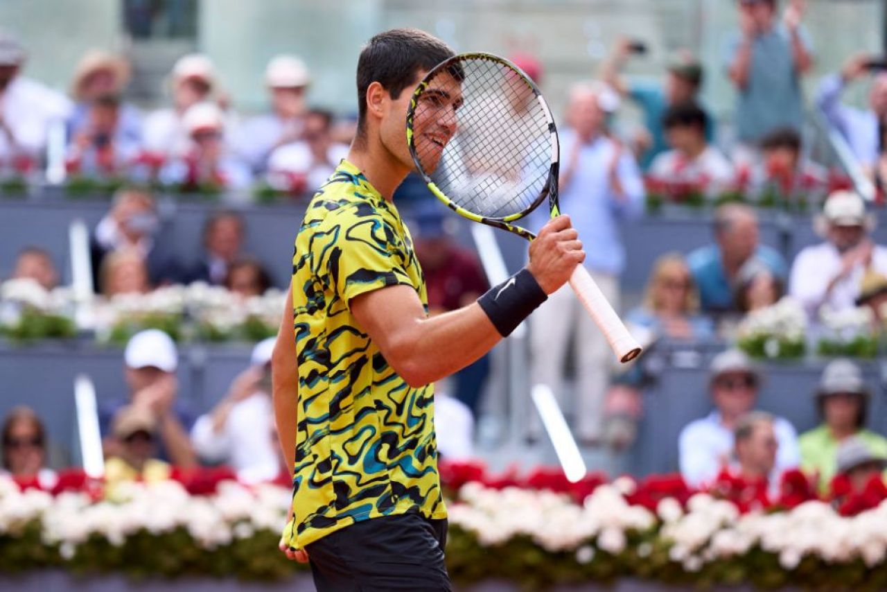 Bestial! Alcaraz n-a avut milă de Tsitsipas și l-a bătut în timp record. „A fost aproape rușinos”_9