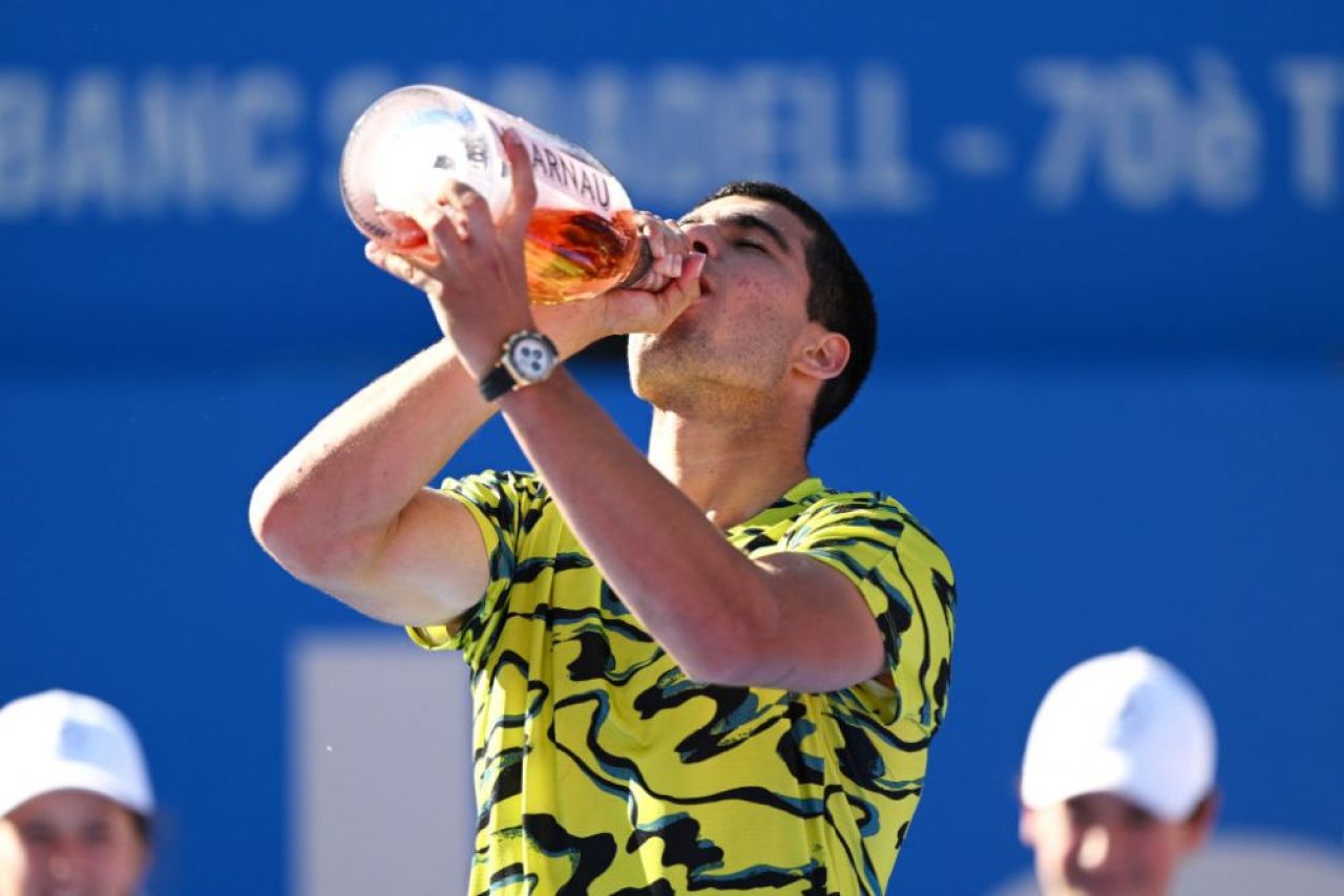 Bestial! Alcaraz n-a avut milă de Tsitsipas și l-a bătut în timp record. „A fost aproape rușinos”_12