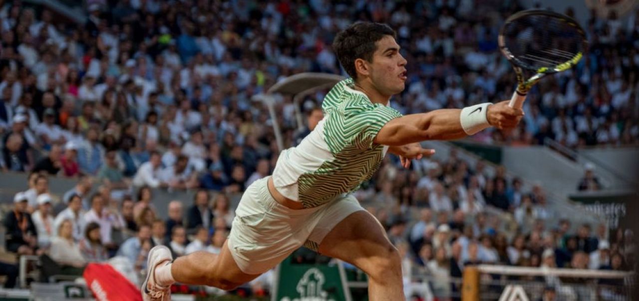 Bestial! Alcaraz n-a avut milă de Tsitsipas și l-a bătut în timp record. „A fost aproape rușinos”_16