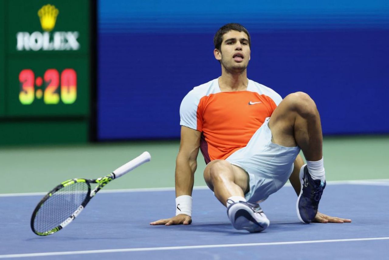 Bestial! Alcaraz n-a avut milă de Tsitsipas și l-a bătut în timp record. „A fost aproape rușinos”_24