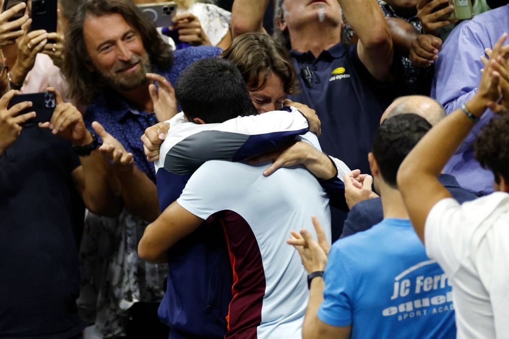 Bestial! Alcaraz n-a avut milă de Tsitsipas și l-a bătut în timp record. „A fost aproape rușinos”_27