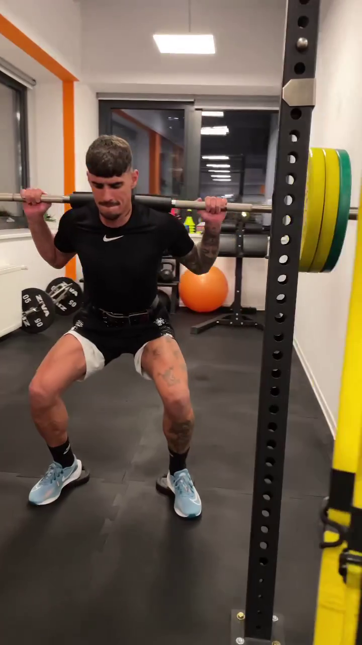 FCSB n-are nevoie de Arnold, îl are pe Schwarzenegger! Jucătorul care l-a „șocat” pe Marius Șumudică: „M-am speriat!” _18