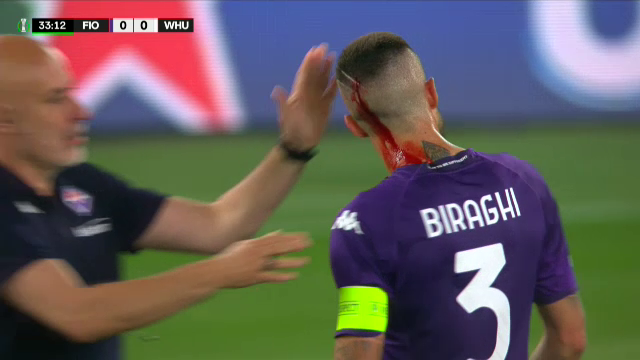 „Cazul bricheta” în finala Conference League! Pahare și obiecte contondente aruncate pe teren! Jucătorul Fiorentinei s-a ales cu capul spart _2