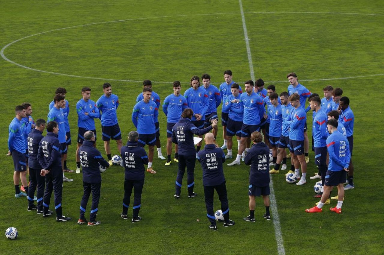 Goana după fotbalistul român ignorat la națională! Este dorit de patru echipe din Serie A: ”Al centro del mercato”_17