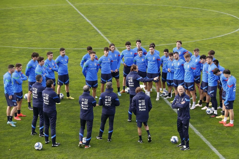 Goana după fotbalistul român ignorat la națională! Este dorit de patru echipe din Serie A: ”Al centro del mercato”_19