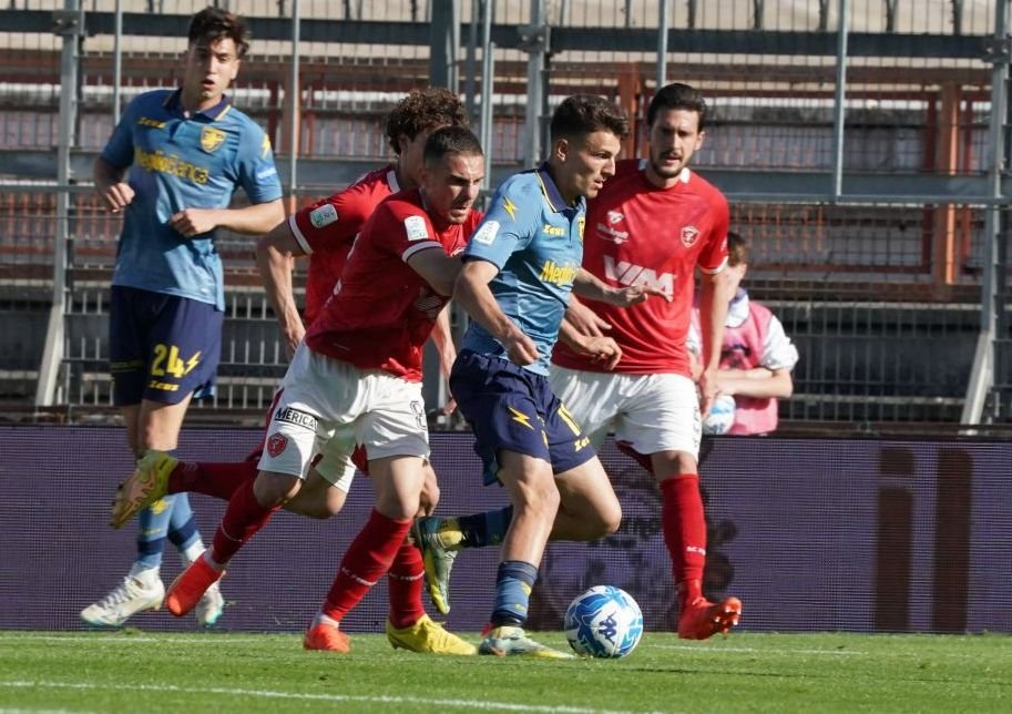 Goana după fotbalistul român ignorat la națională! Este dorit de patru echipe din Serie A: ”Al centro del mercato”_27