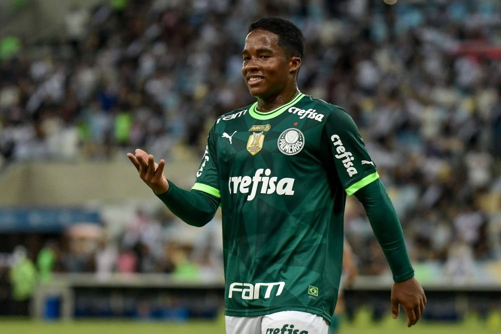 Endrick, brazilianul-minune de 16 ani transferat de Real Madrid, își face încălzirea: a marcat un gol contra Barcelonei!_6