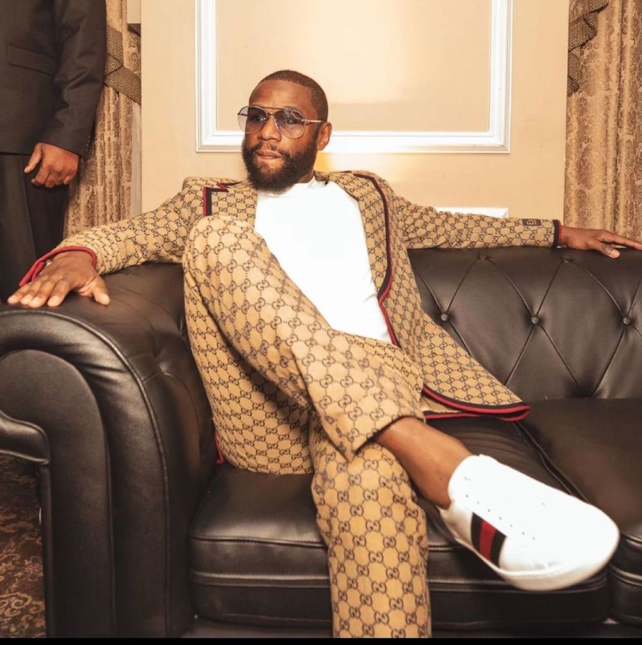 Floyd Mayweather are avion privat în valoare de 50 milioane dolari. Imagini spectaculoase cu aeronava inscripționată cu numele său_2