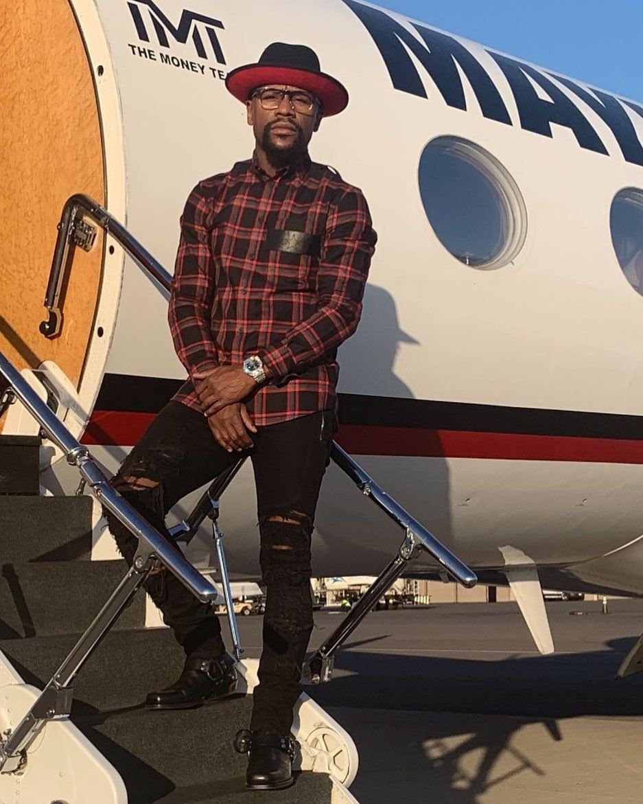Floyd Mayweather are avion privat în valoare de 50 milioane dolari. Imagini spectaculoase cu aeronava inscripționată cu numele său_20