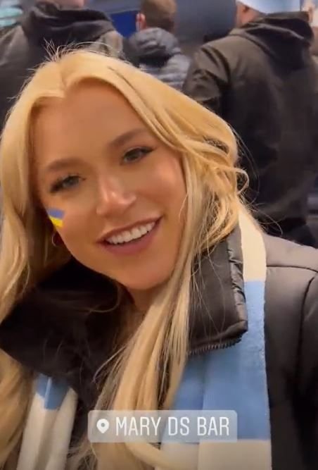 Starul OnlyFans a îmbrăcat tricoul lui City înainte de finala UCL și a început să facă twerk! Imagini virale _37