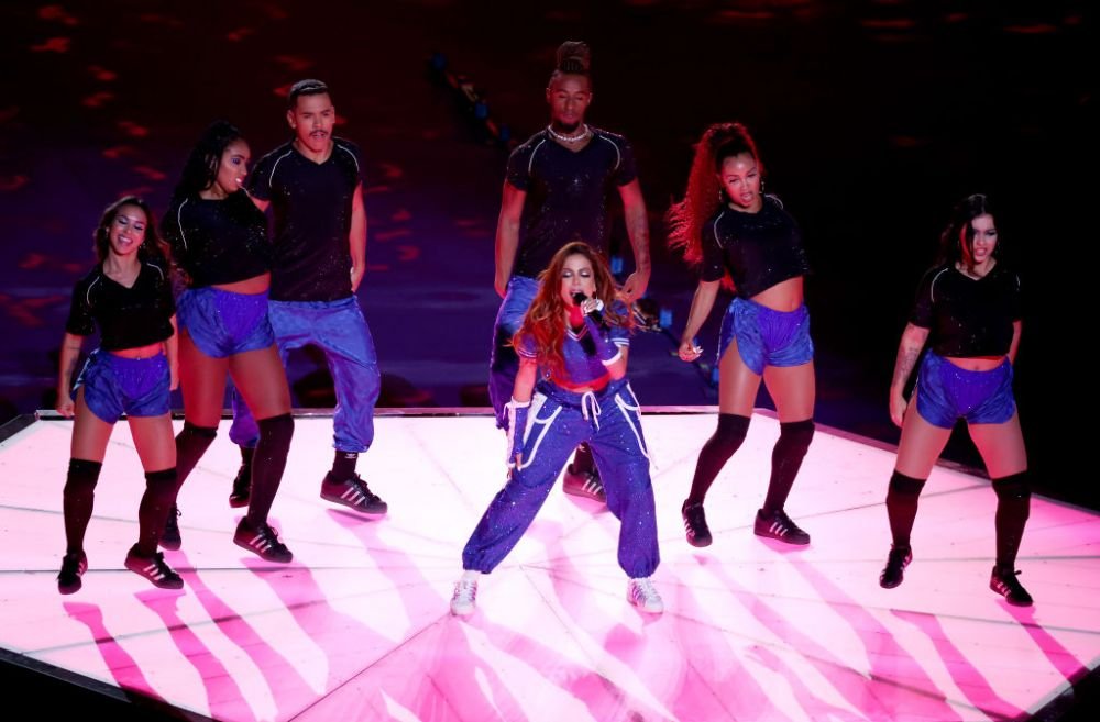 Brazilianca Anitta, spectacol în finala UEFA Champions League! A făcut twerk în fața a zeci de mii de fani + mesaj pentru Vinicius_9