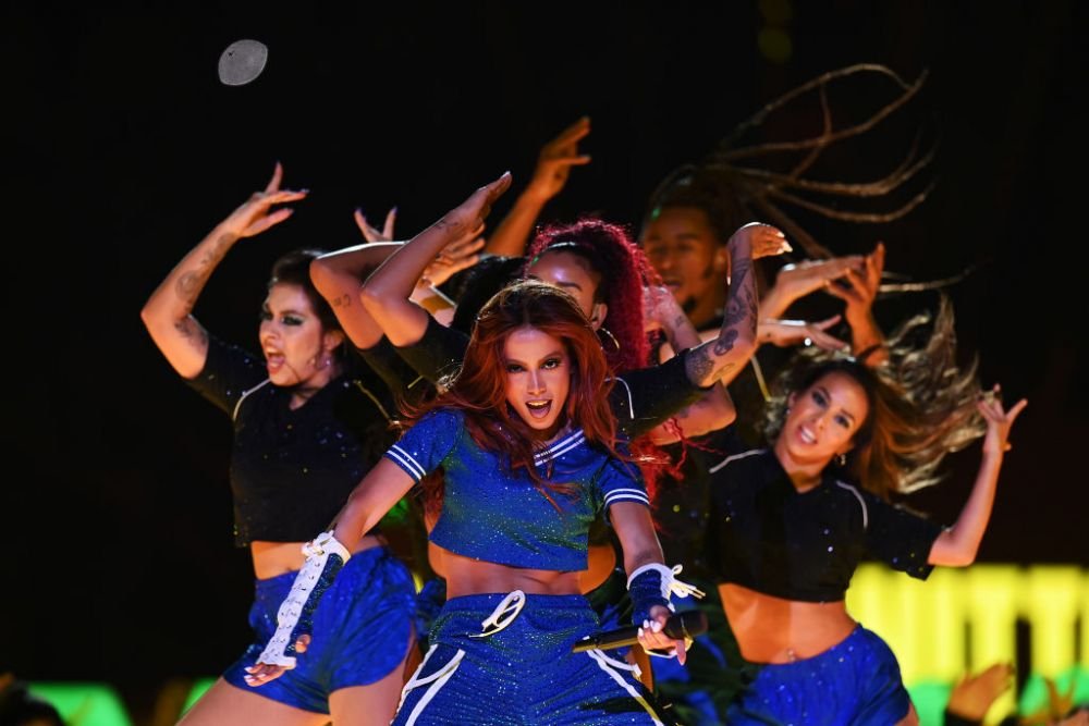 Brazilianca Anitta, spectacol în finala UEFA Champions League! A făcut twerk în fața a zeci de mii de fani + mesaj pentru Vinicius_18