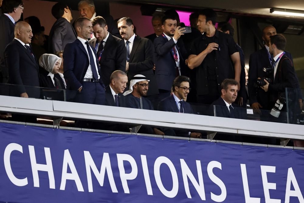 Răzvan Burleanu, în lojă la finala UEFA Champions League. Numele grele lângă care apare președintele FRF_2
