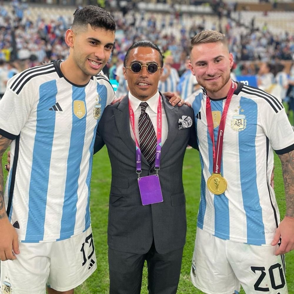 Salt Bae, din nou în centrul unei situații controversate după apariția la finala Champions League: 