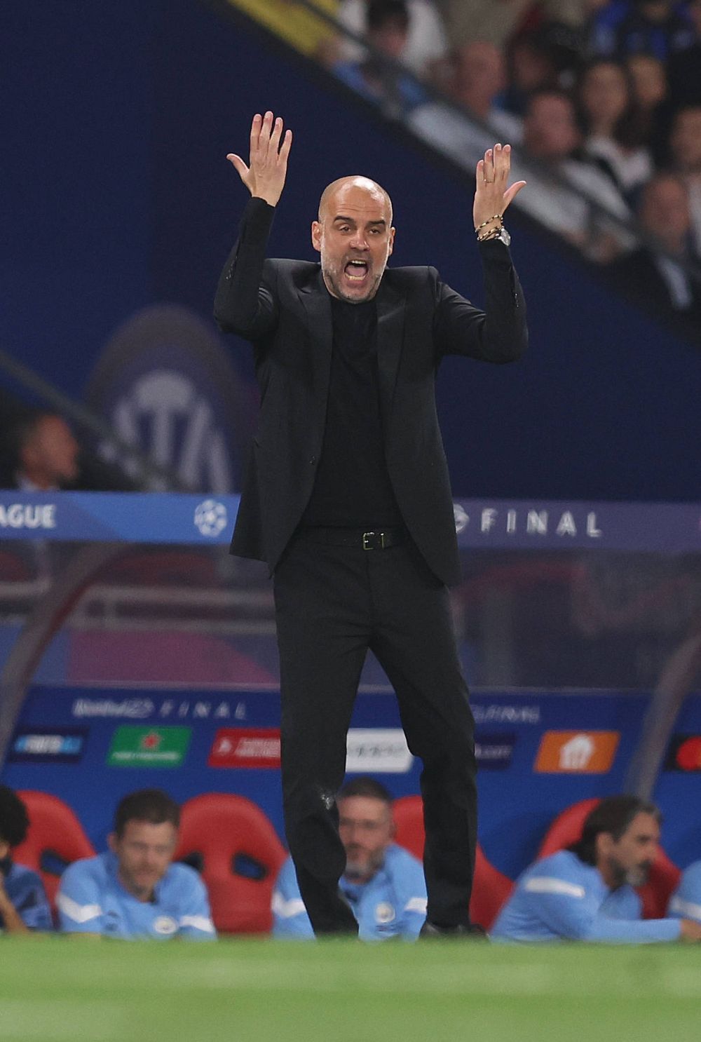 Fețele lui Pep Guardiola! Imagini spectaculoase cu reacțiile tehnicianului lui City din timpul finalei Champions League_18