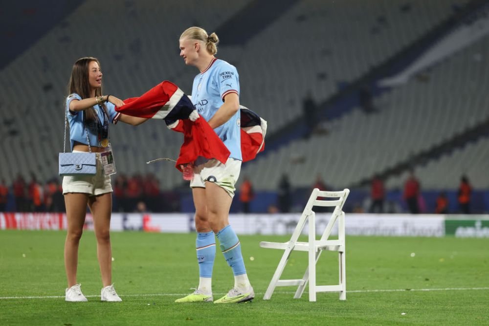 Apariție ultra-rară! Erling Haaland, alături de iubita fotbalistă după finala Champions League _26