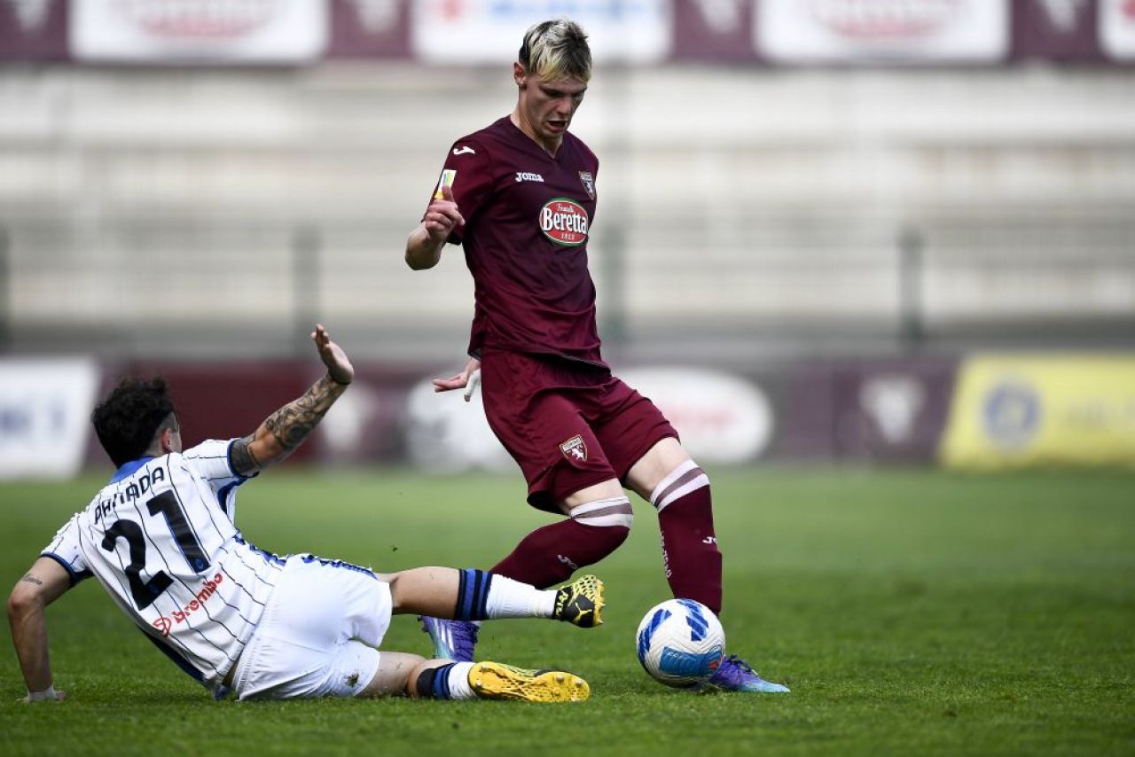 Atacantul român campion în Europa și trecut pe la Inter Milano a refuzat naționala: ”Se pare că el nu iubește țara asta”_10
