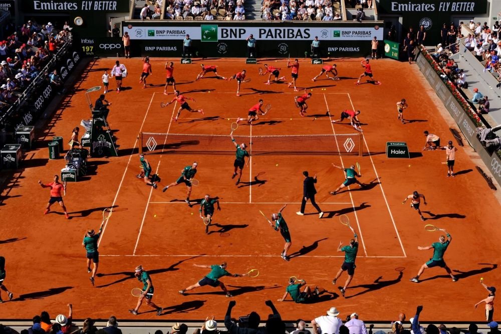 Djokovic a căzut de două ori, dar a câștigat primul set al finalei Roland Garros! Ruud, pierzător după 81 de minute_18