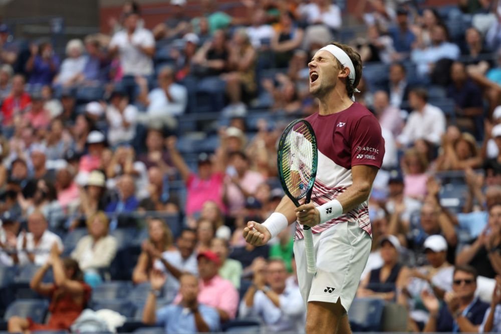 Djokovic a căzut de două ori, dar a câștigat primul set al finalei Roland Garros! Ruud, pierzător după 81 de minute_35