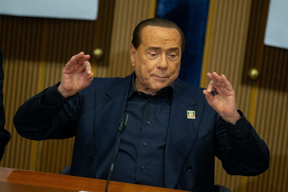 Giorgia Meloni, ”fata” lui Silvio Berlusconi! A lucrat în cluburile de noapte din Roma și ”Don Silvio” a făcut-o prim-ministrul Italiei_5
