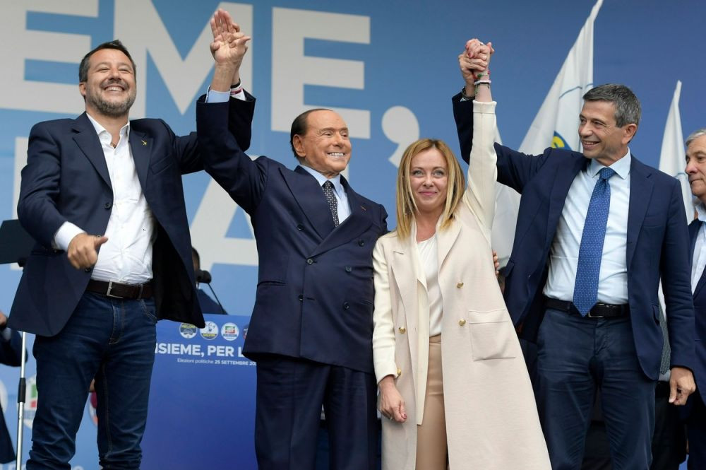 Giorgia Meloni, ”fata” lui Silvio Berlusconi! A lucrat în cluburile de noapte din Roma și ”Don Silvio” a făcut-o prim-ministrul Italiei_13