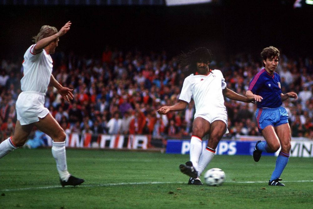 Așa s-a născut marele AC Milan al lui Silvio Berlusconi! 4-0 cu Steaua lui Hagi, Pițurcă și Lăcătuș în finala Cupei Campionilor Europeni_3