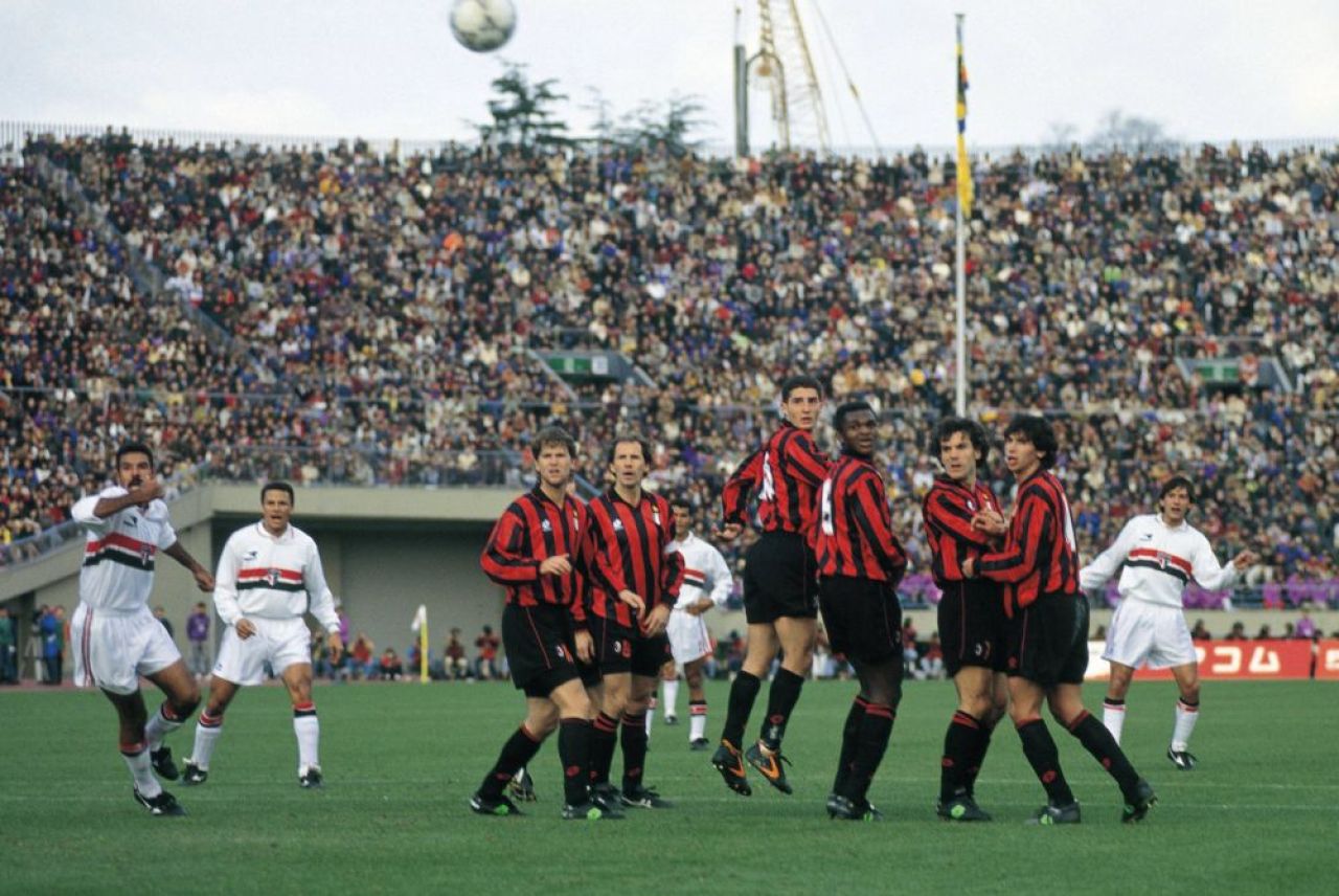 Ce spuneau despre Silvio Berlusconi românii Florin Răducioiu și Cosmin Contra, fotbaliștii care l-au cunoscut pe magnat la AC Milan_11