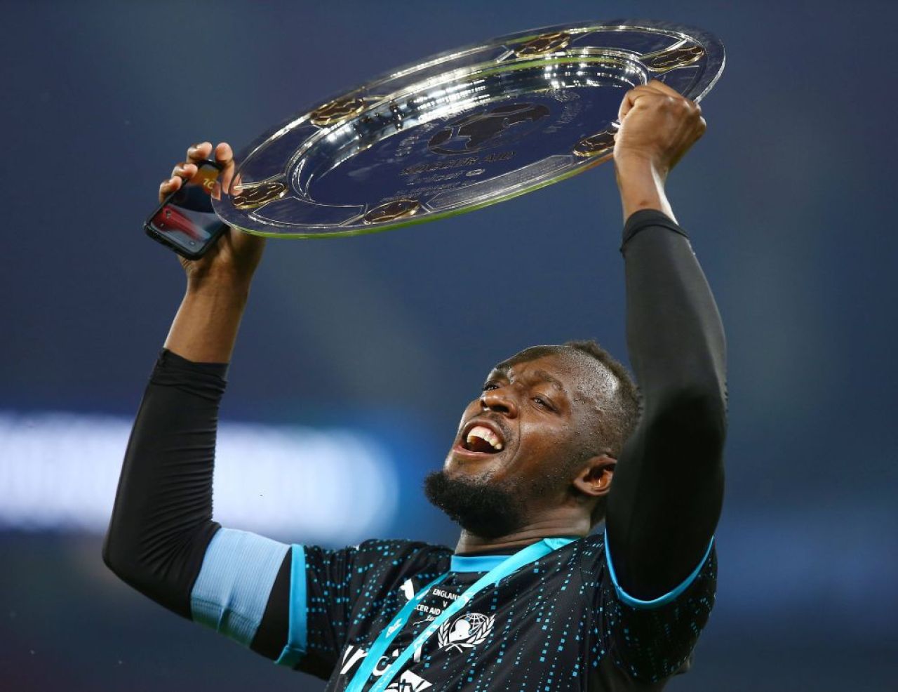 I Am Legend! Ce nume uriașe ale fotbalului au reintrat pe gazon pentru evenimentul Soccer Aid + gol înscris de Usain Bolt_5