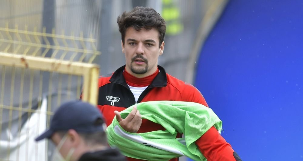 Cine l-a convins pe Adrian Petre să nu se retragă din fotbal: Nu-l uiți peste noapte!