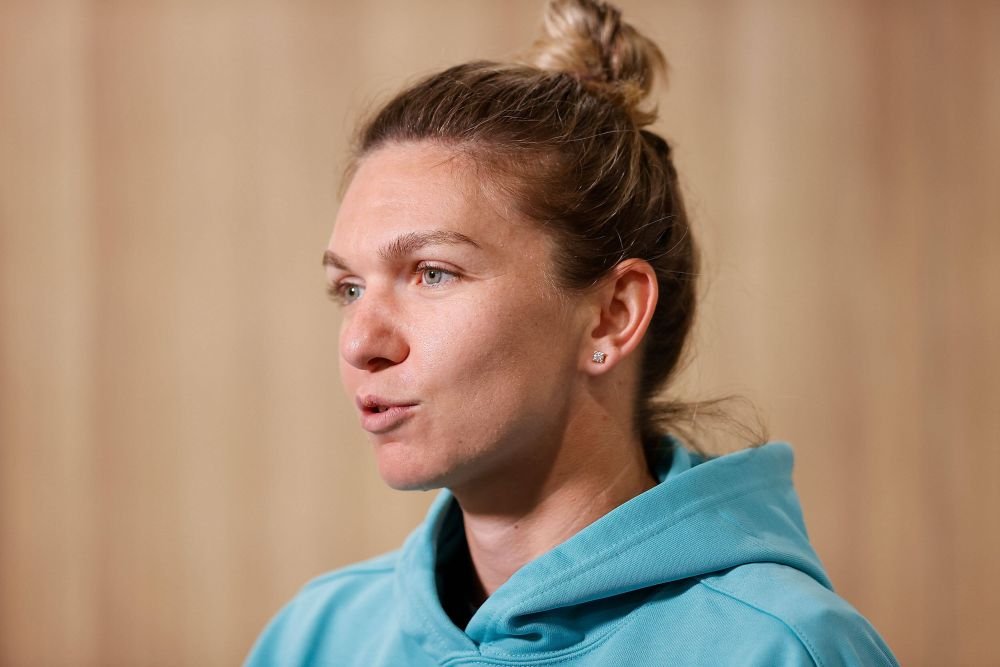 Simona Halep așteaptă verdictul jucând tenis! S-a pozat alături de coechipiera Gabrielei Ruse_30