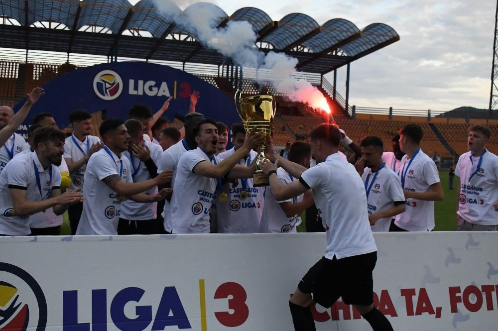 Se &icirc;nt&acirc;mplă &icirc;n Rom&acirc;nia: au promovat și caută un milion de lei pe Facebook!