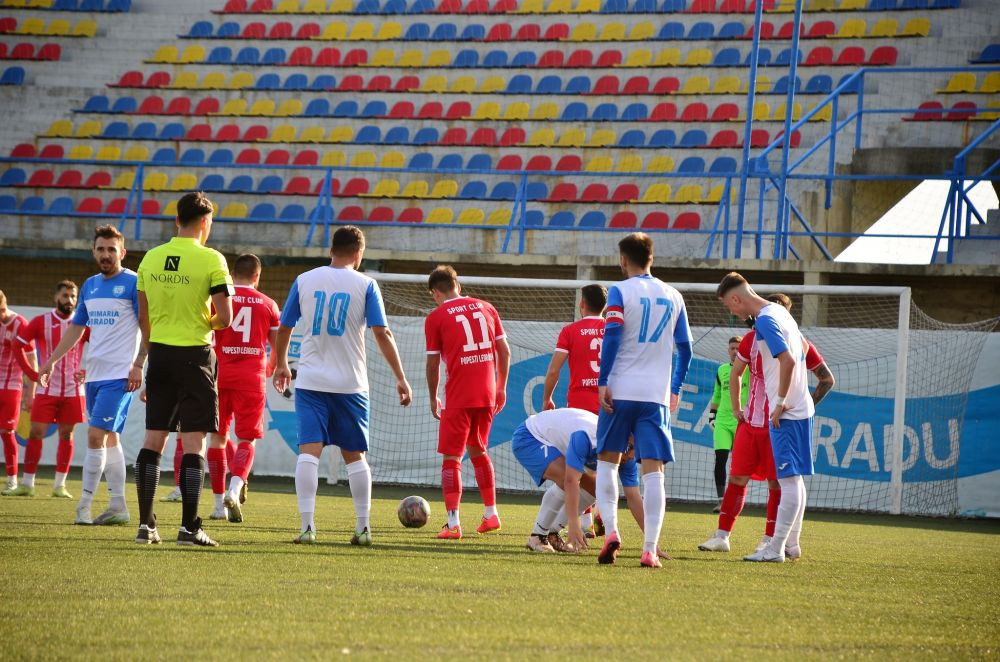 Un club din Rom&acirc;nia, desființat după ce s-a aflat că 12 dintre fotbaliști jucau la pariuri