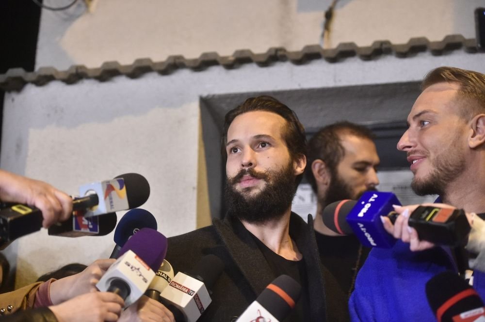 Fostul kickboxer Andrew Tate, aflat în arest la domiciliu, vizat de acuzaţii de violenţe sexuale în Regatul Unit_2