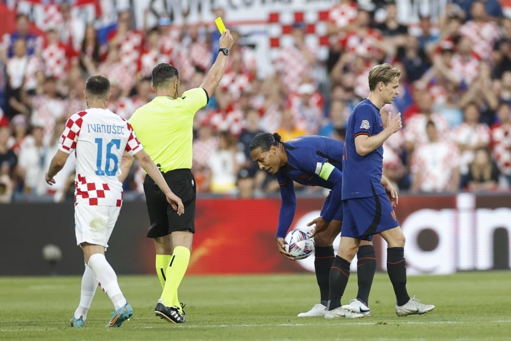 ”Istvan Kovacs se chinuia să ajungă acasă, în baie”! Ce scrie presa internațională despre arbitrul român după Olanda - Croația 2-4_3