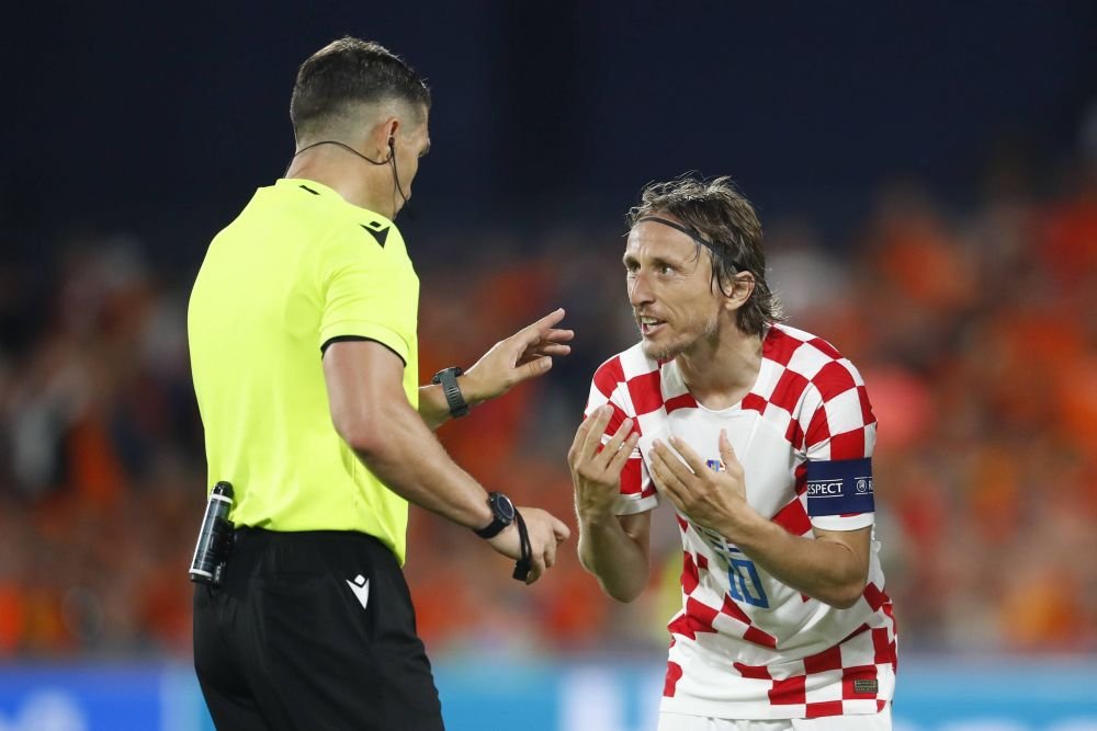 ”Istvan Kovacs se chinuia să ajungă acasă, în baie”! Ce scrie presa internațională despre arbitrul român după Olanda - Croația 2-4_11