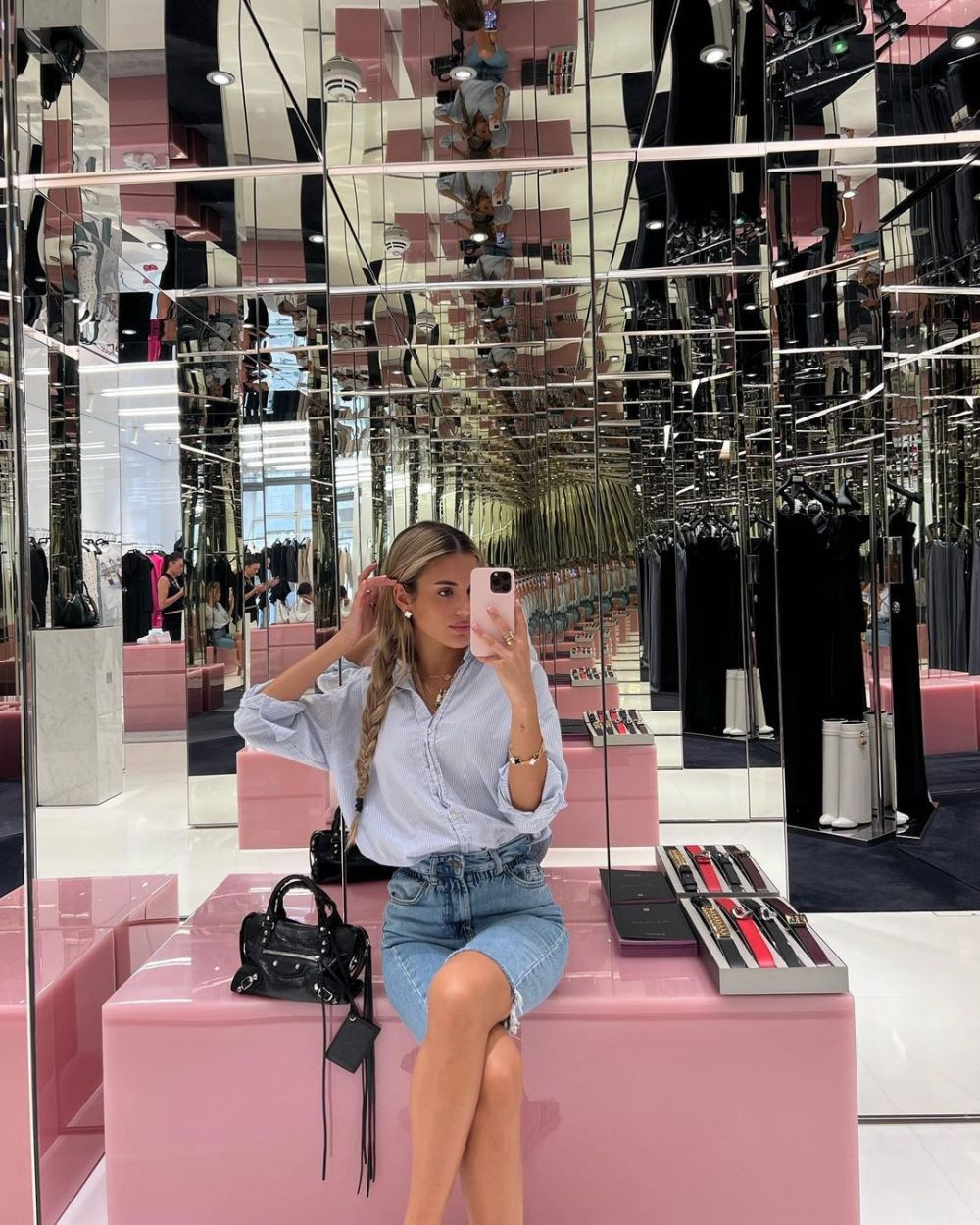 Imaginea 'secretă' cu Pep Guardiola după finala Champions League. Fiica sa a postat-o pe rețelele de socializare_171