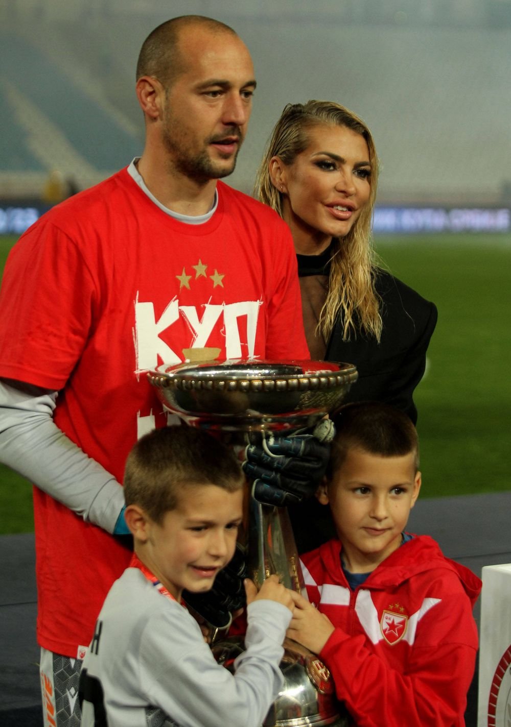 &rdquo;Șoc pe Marakana&rdquo;! Fost jucător &icirc;n Liga 1, căpitanul de la Steaua Roșie Belgrad este &icirc;nlocuit cu un rom&acirc;n la campioana Serbiei după 6 titluri consecutive