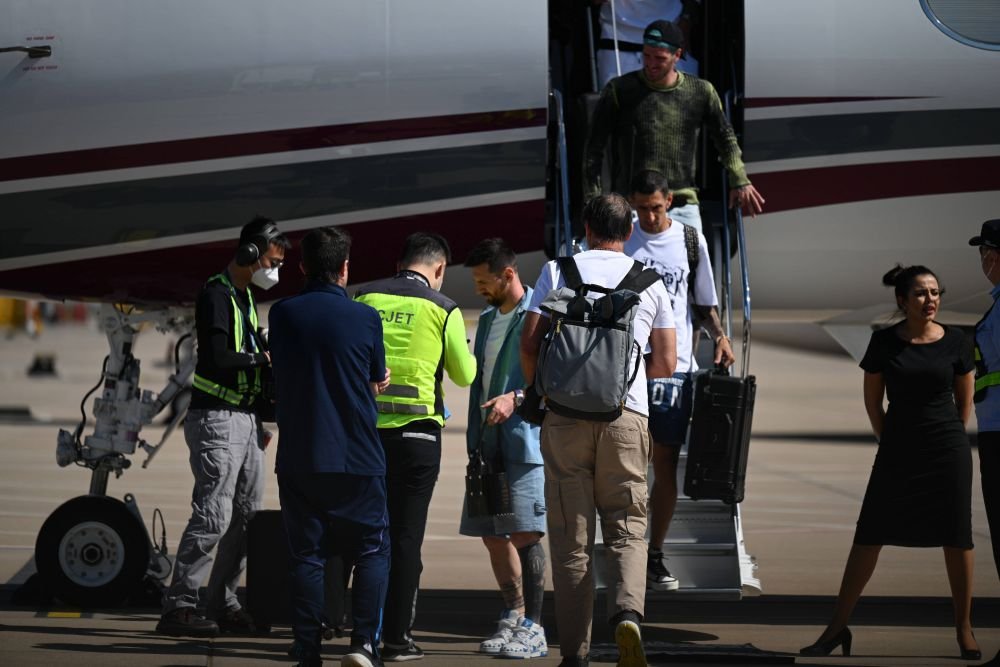 Oprit pe aeroportul din Beijing, Leo Messi a pus întrebarea care a enervat toată China. Cum a scăpat din încurcătură_2