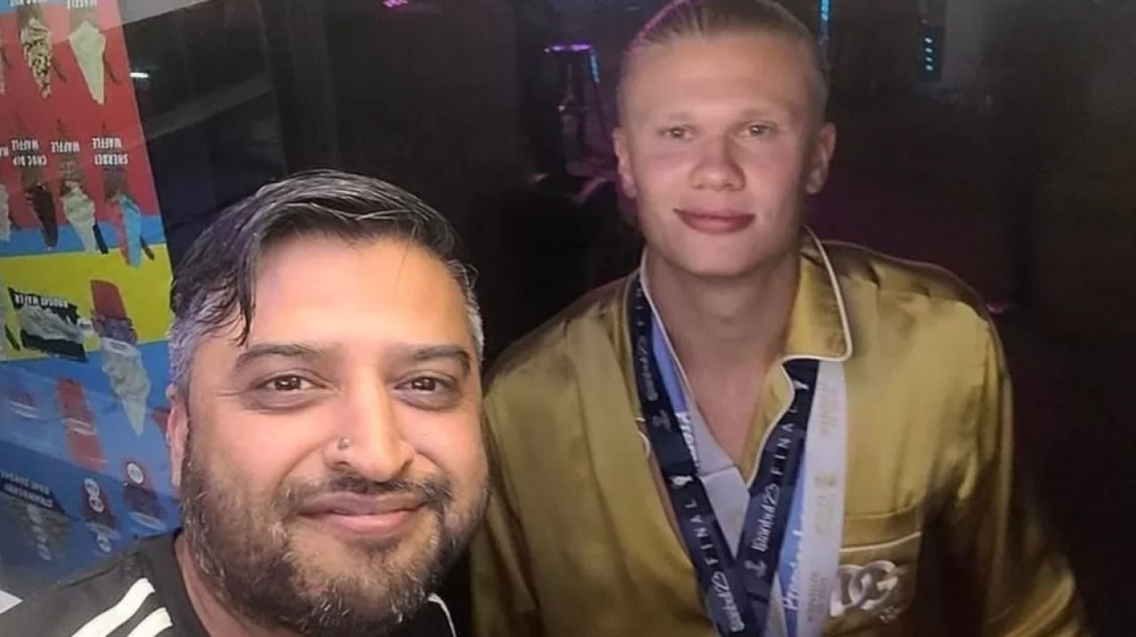 Imaginile momentului din Anglia! Erling Haaland le-a vândut fanilor înghețată, îmbrăcat în pijama: