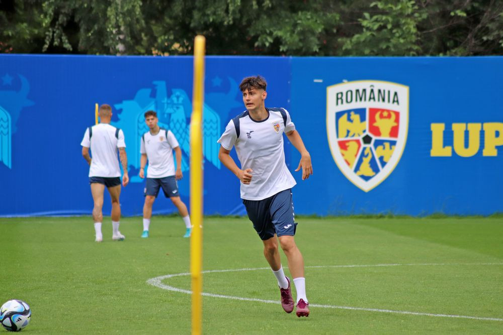 Imagini spectaculoase de la antrenamentul naționalei de tineret_42
