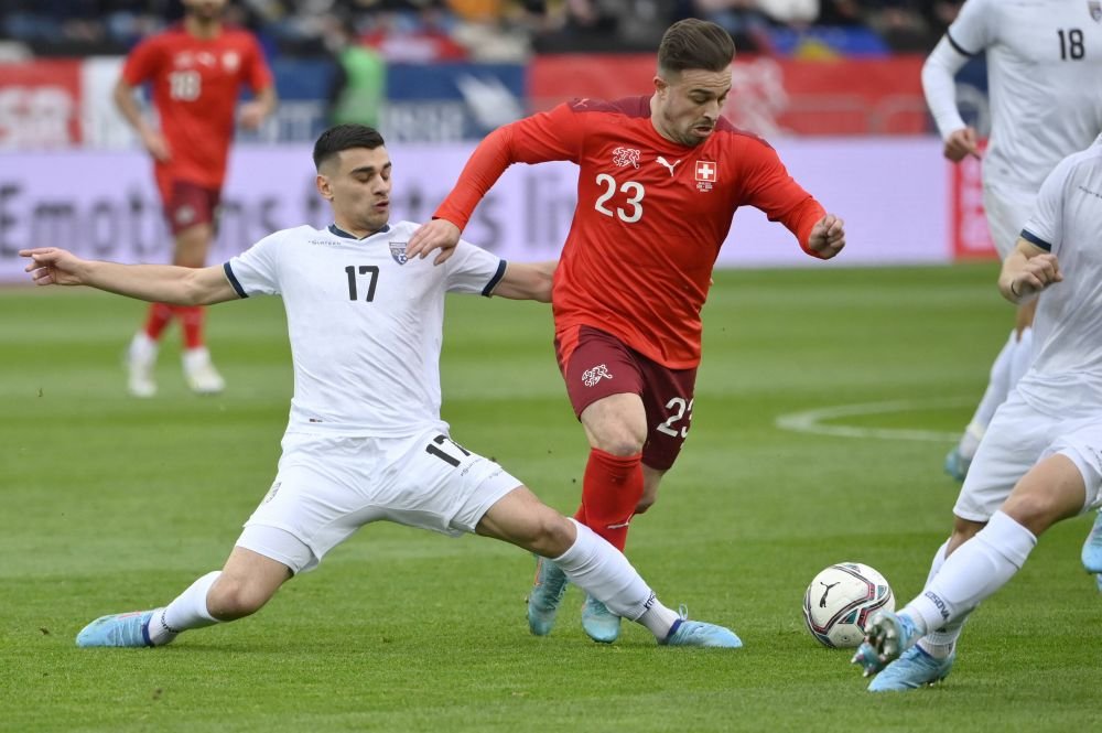 El este fotbalistul dorit de FCSB convocat la naționala din Kosovo pentru meciul cu România! Are un contract beton în Super Lig din Turcia_2