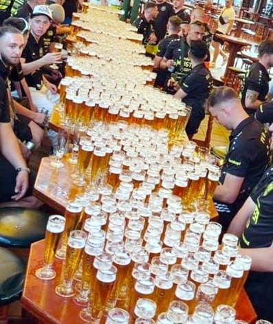 Echipa germană care s-a dus în Mallorca și a comandat 1.000 de beri, luni, la 9 dimineața: „Record!” Cât a venit nota_2