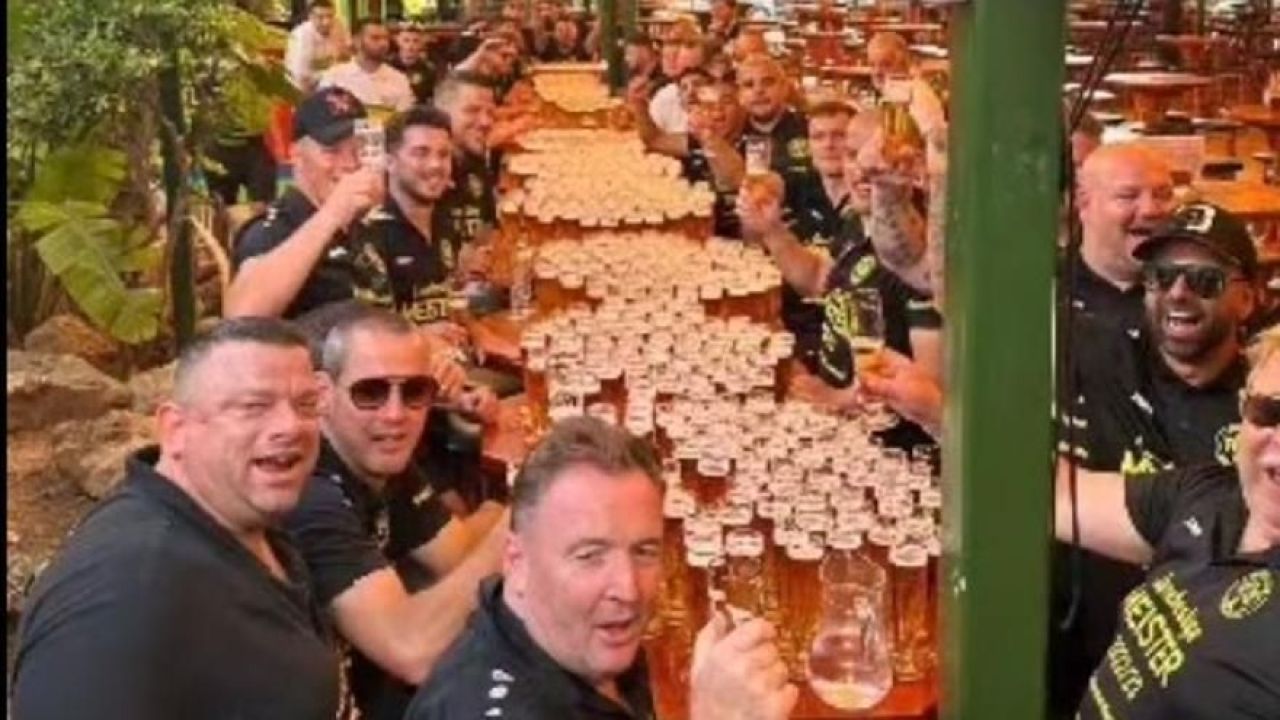 Echipa germană care s-a dus în Mallorca și a comandat 1.000 de beri, luni, la 9 dimineața: „Record!” Cât a venit nota_4