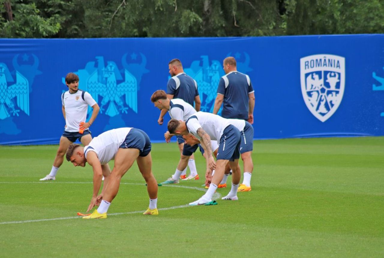 Dream Team, pe banca naționalei U21! Cine sunt foștii mari jucători care merg cu tineretul la Euro 2023_6