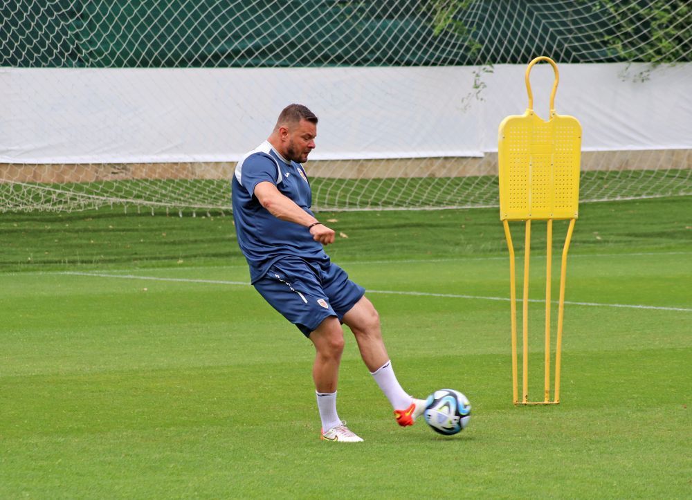 Dream Team, pe banca naționalei U21! Cine sunt foștii mari jucători care merg cu tineretul la Euro 2023_17