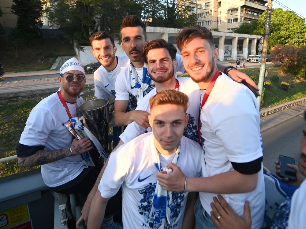 Farul s-a despărțit de un jucător important!