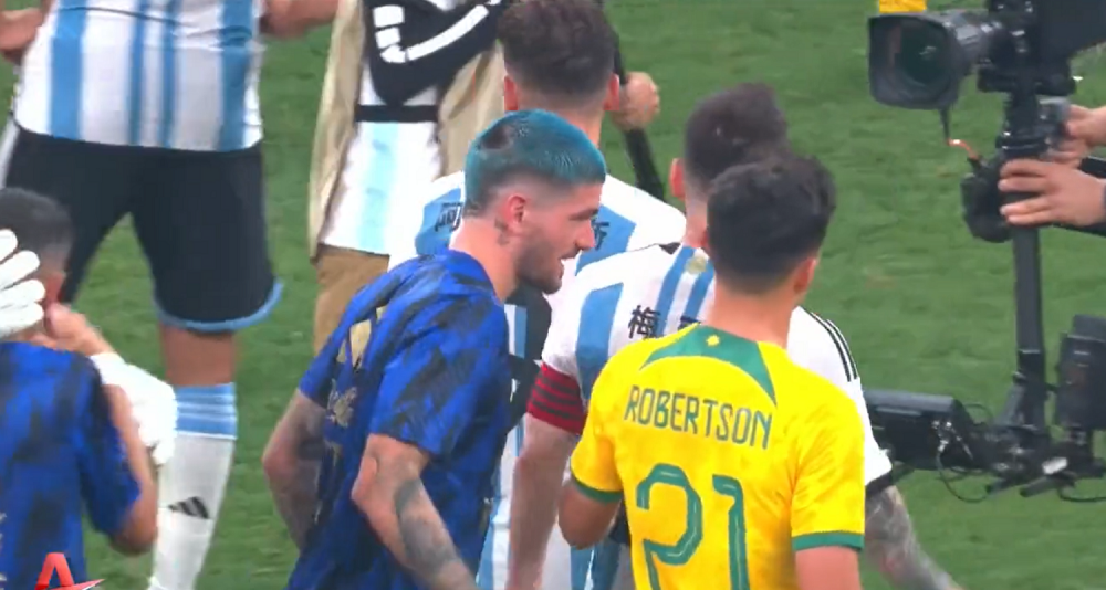 Ce a fost asta?! Leo Messi, reacție ciudată după ce un adversar i-a cerut tricoul