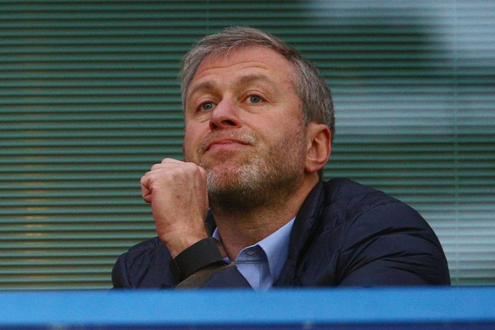 Presa din Anglia a oferit detalii noi despre Roman Abramovich! Unde ar locui fostul patron al lui Chelsea și câți bani cheltuie_3