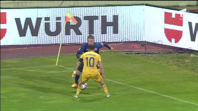 N-a înțeles nimic! Nicolae Stanciu, ridiculizat de un adversar în Kosovo - România_2