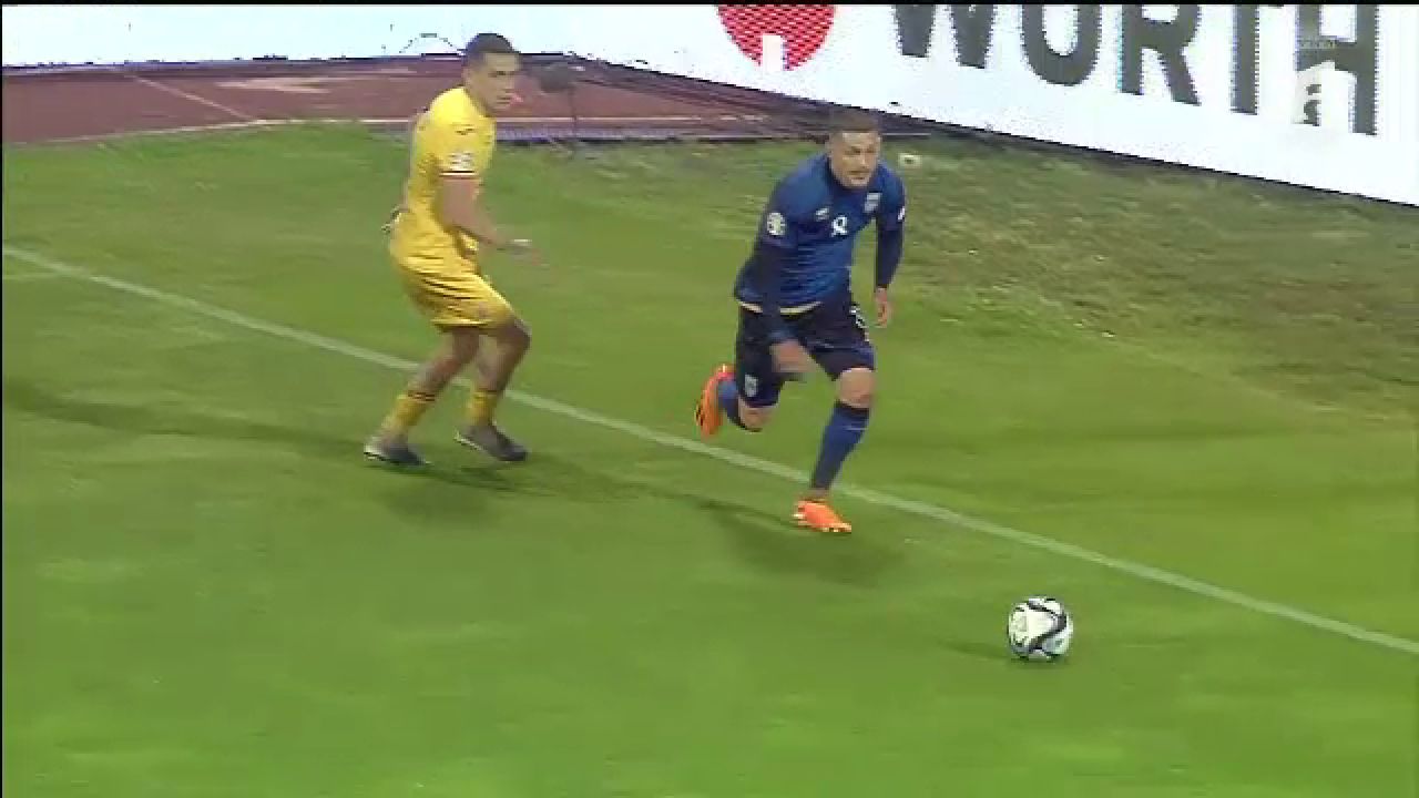 N-a înțeles nimic! Nicolae Stanciu, ridiculizat de un adversar în Kosovo - România_14